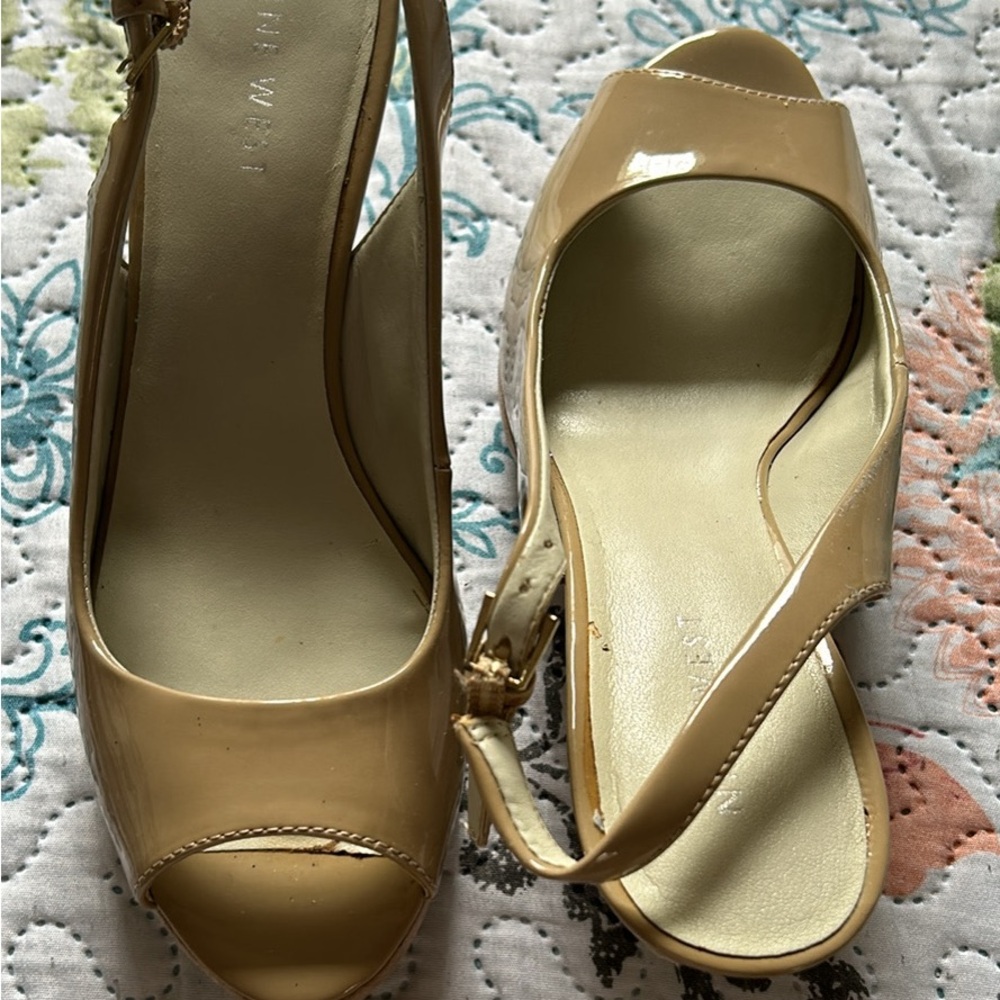 Nine West sling back pumps W7